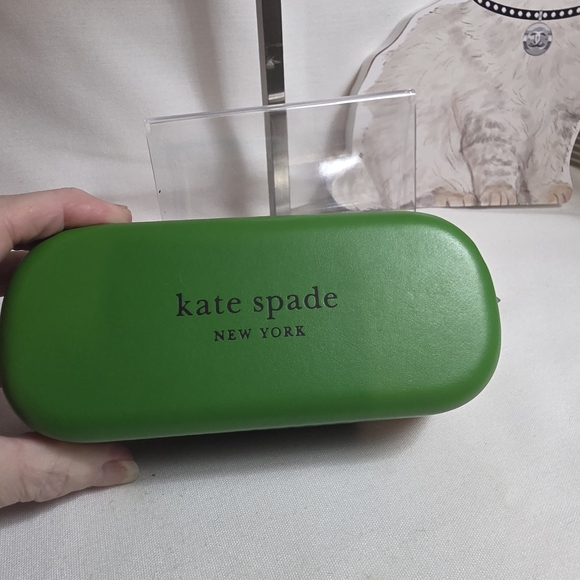 Kate Spade Aviator Sunglasses with Green Case - Picture 5 of 6